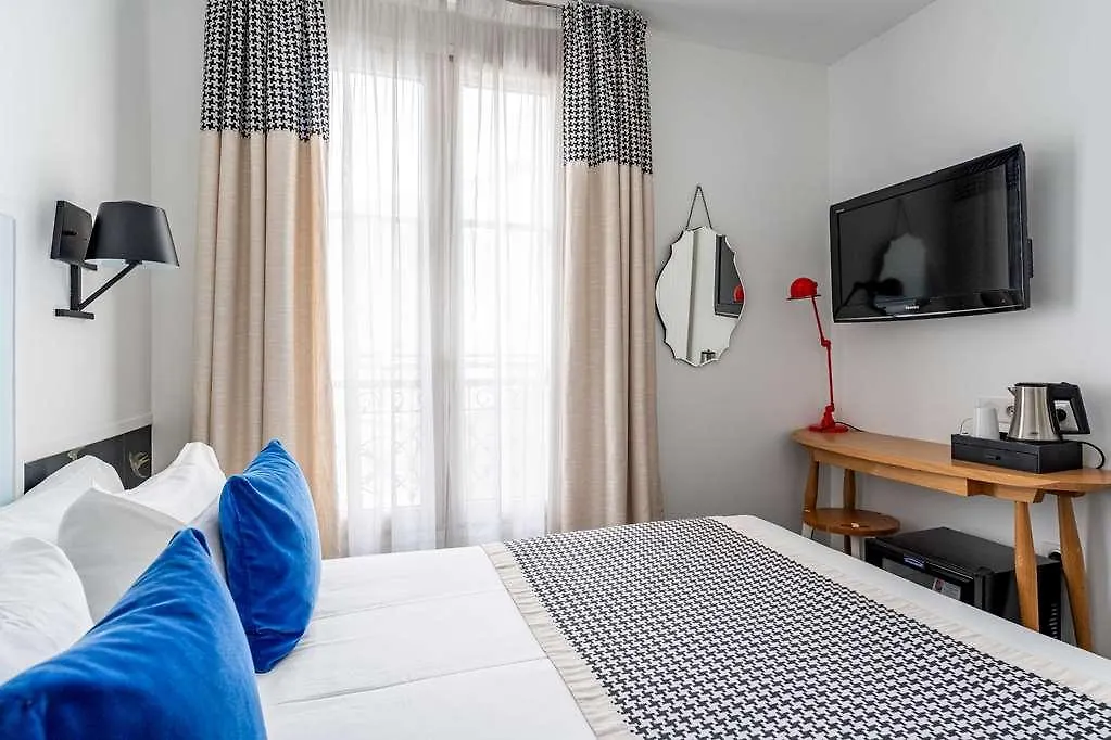 Hotel George - Astotel Paris 3*,