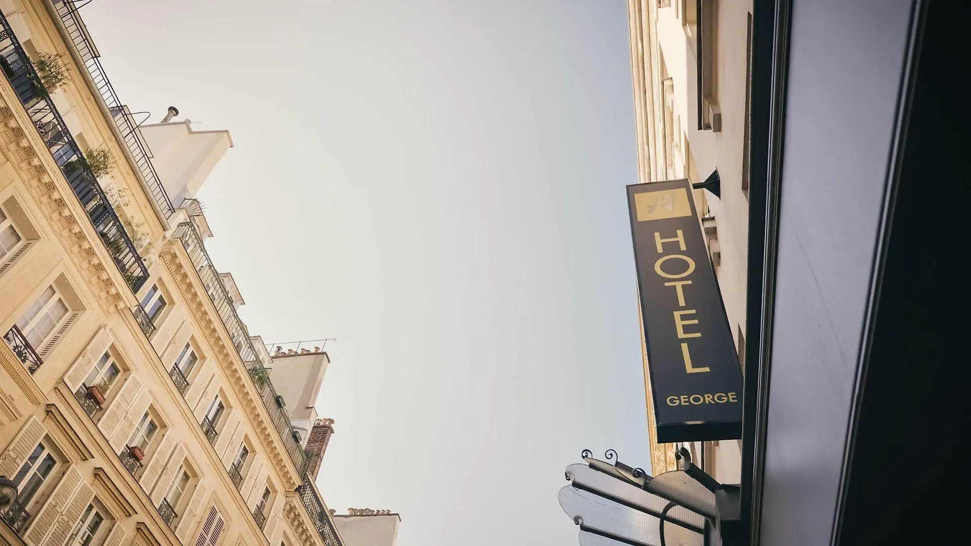 ***  Hotel George - Astotel Paris France